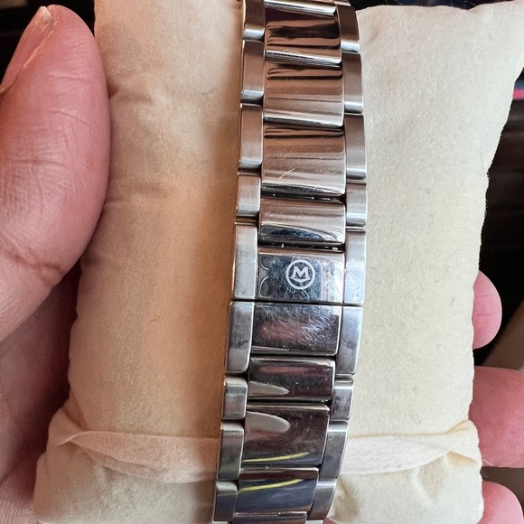 Movado Defio Blue Dial Ladies Watch - Picture 5 of 13